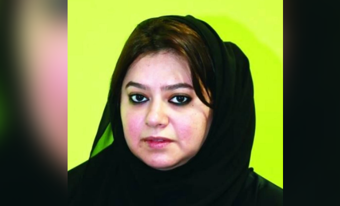 عبير الرميثي.. لوحة تُحوّل الطبيعة إلى رقصات للضوء والظل